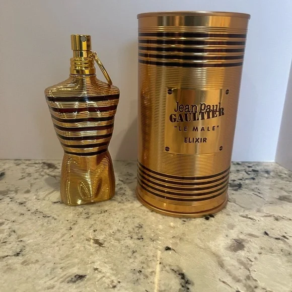 Jean Paul Gaultier
Le Male Elixir Spray, 2.5 oz. Used - Picture 1 of 4